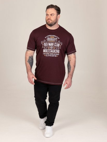 D555 Baldwin Grumpy Old Man Club Print Crew Neck T-shirt Burgundy/ Black Twist - Tričká - Nadrozmerné tričká - 2XL-14XL