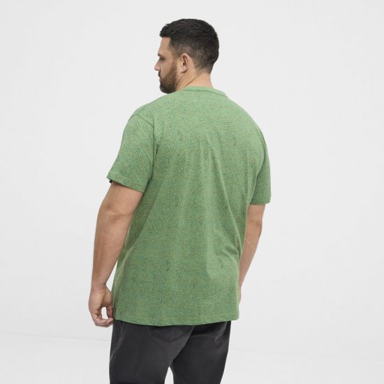 North Latitude Allover Printed Tričko Stredne Zelená - Tričká - Nadrozmerné tričká - 2XL-14XL