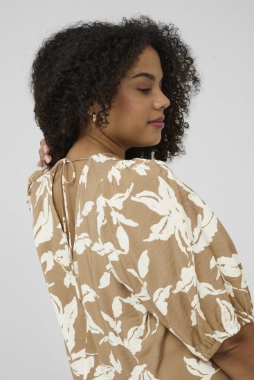 Kaffe Curve Marla Dress Oak Chalk Leaf - Midi šaty - 