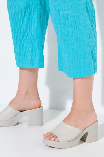 Ulla Popken Textured Elastic Waist Cropped Pants Deep Aqua - Nohavice - Nohavice pre ženy vo veľkých veľkostiach