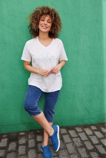 Ulla Popken Embroidered Sunrise Lettering Tee Off-White - Potlačené tričká pre ženy - 